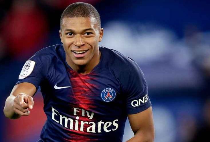 四杀，曼联本赛季各项赛事4次击败莱斯特城，总比分为13-3.